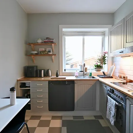 Your Entire 1 Bedroom Gem Apartament *