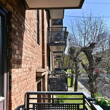Your Entire 1 Bedroom Gem Apartament *